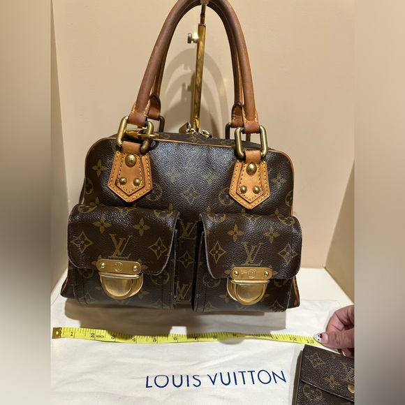 Louis Vuitton Monogram Manhattan PM, Wallet & #318 LV Lock Bundle - Picture 12 of 16